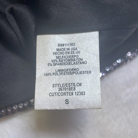 LOVE REIGN - NWT Ombré Metallic gold, rose gold and Silver Sequin, V-neck dress - Picture 10 of 12